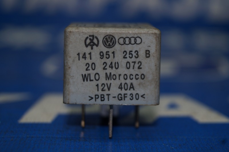 Реле Audi A4 B5 8D