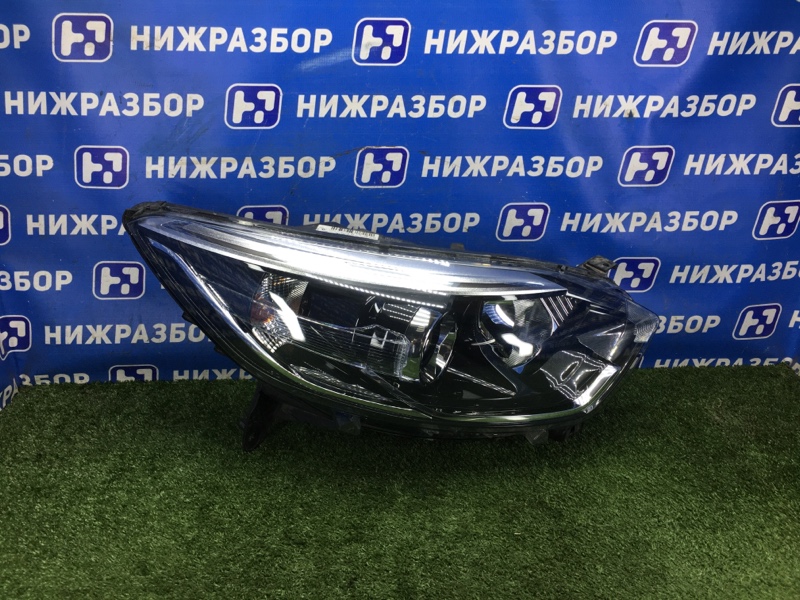 Фара перед прав Renault Kaptur 2016>