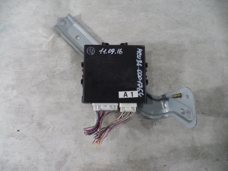 Блок управления Toyota Harrier / Lexus RX300 MCU36