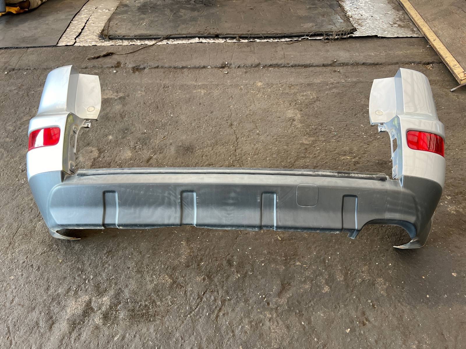 Бампер задн. Mitsubishi Outlander CW5W 2 поколение 2005 – 2012 2.4 л, бенз., 168-170 л.с.